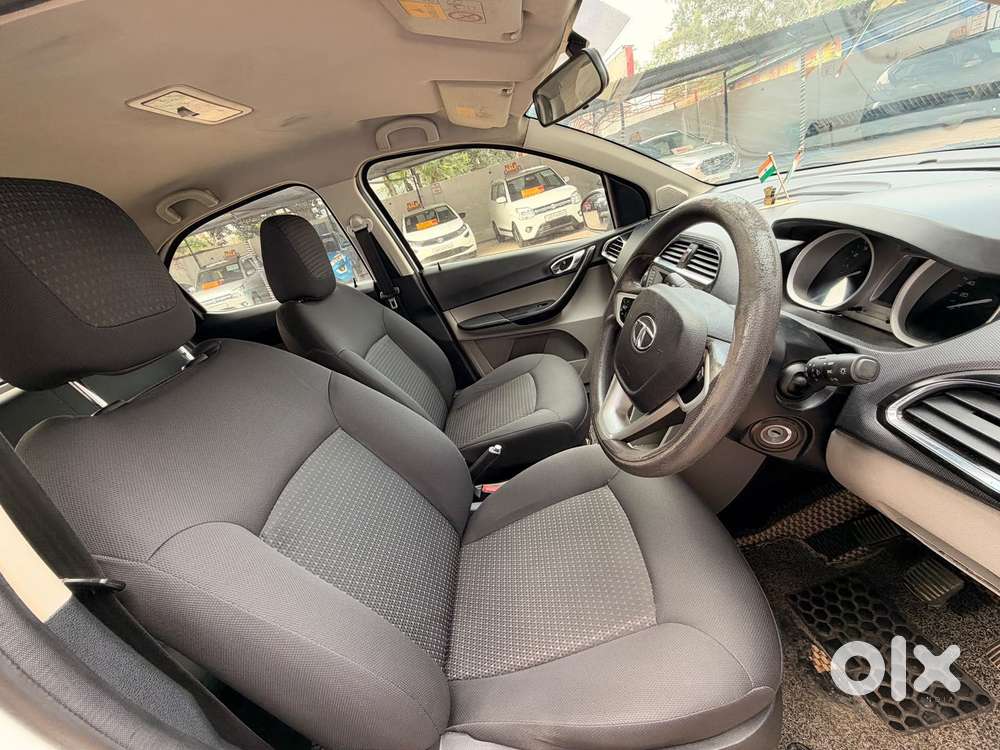 Tata Tiago 1.2 Revotron Xz (o), 2017, Petrol