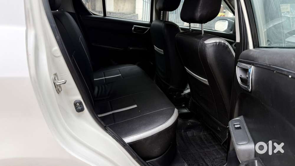 Maruti Suzuki Swift Lxi Option, 2017, Petrol