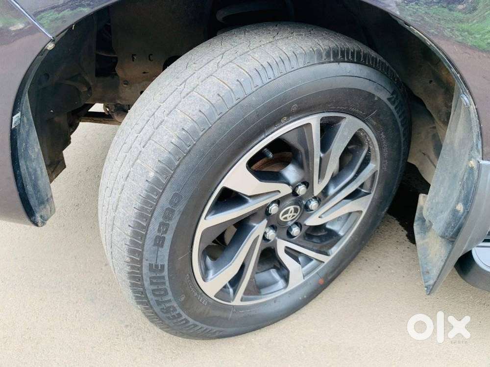 Toyota Innova Crysta 2.4 G Mt 8s, 2022, Diesel