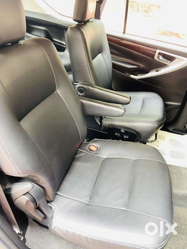 Toyota Innova Crysta 2.4 G Plus Mt, 2016, Diesel