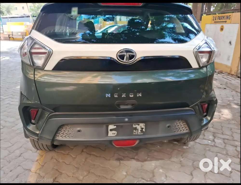 Tata Nexon Sunroof Xma Petrol