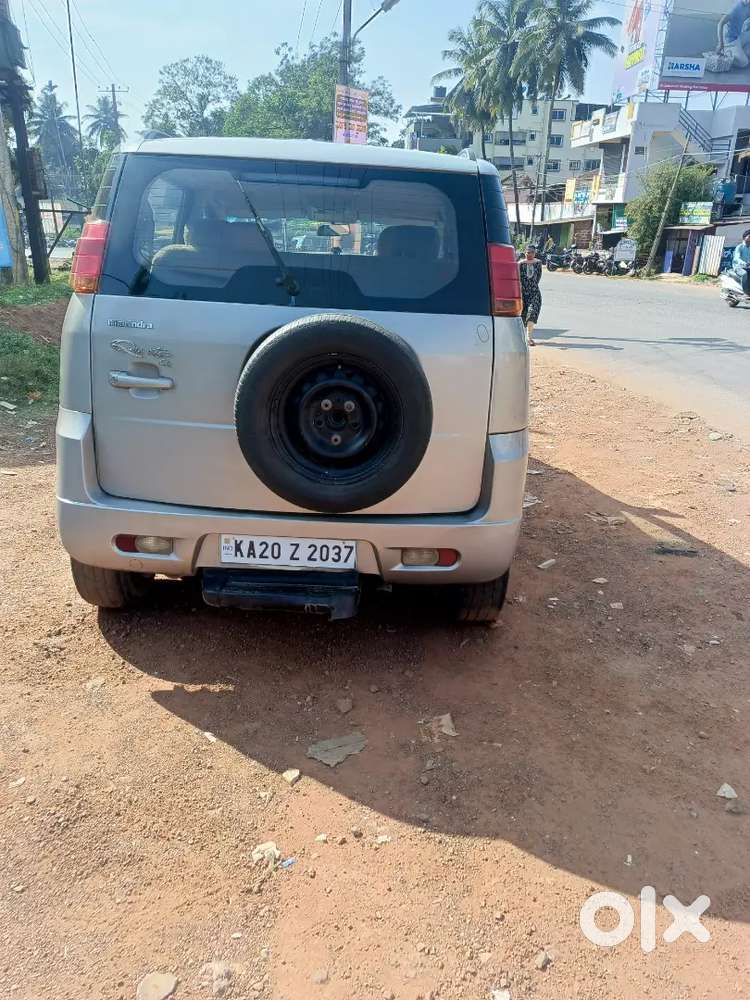 Mahindra Quanto 2012