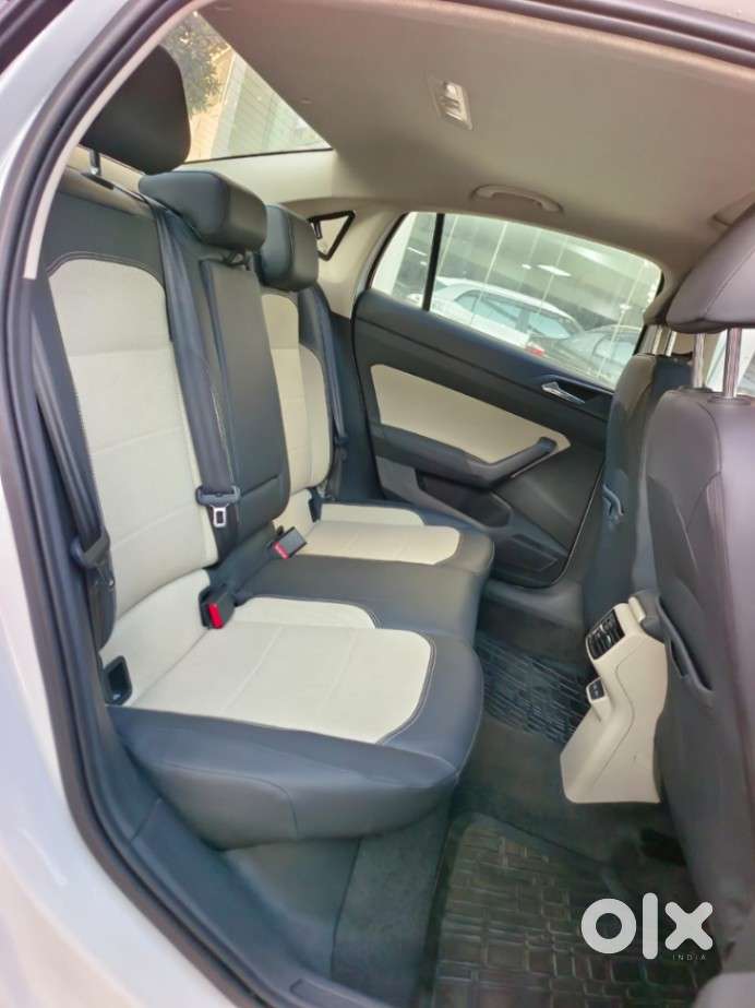 Skoda Slavia 1.0 Tsi Style At, 2023, Petrol