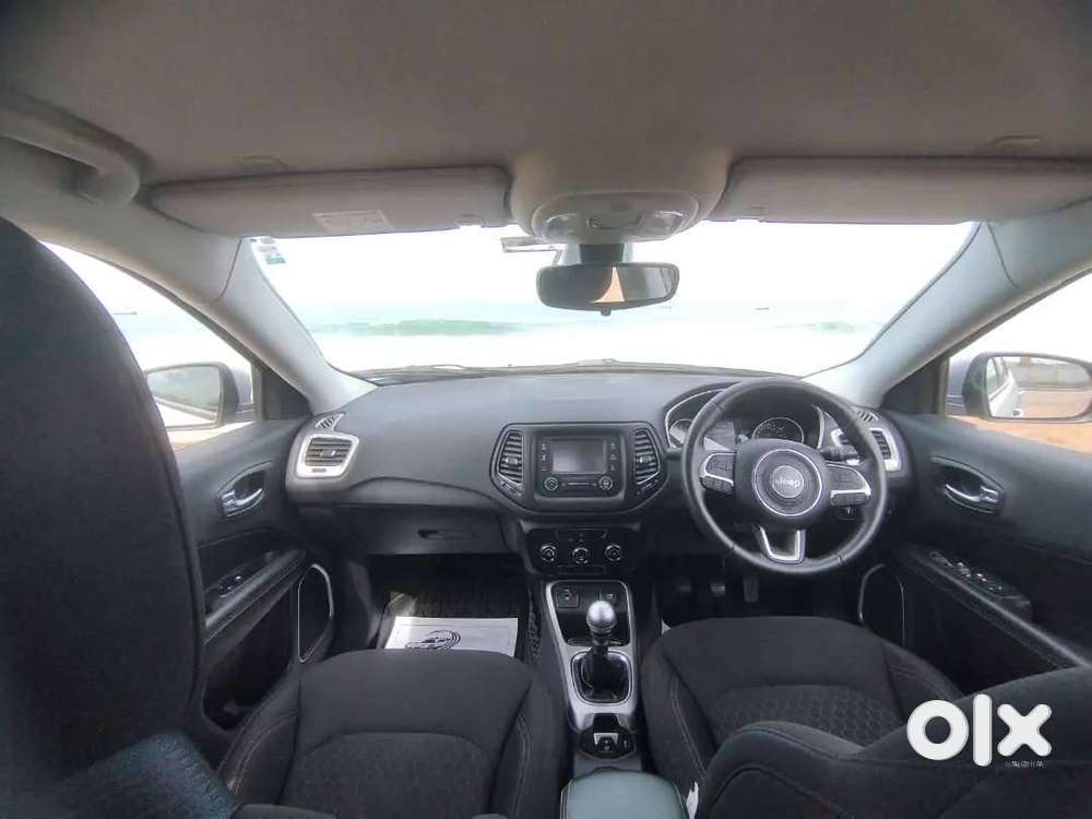 Jeep Compass 2018 Petrol 25000 Km, Well Maintained