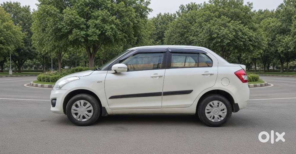 Maruti Suzuki Swift Dzire 1.2 Vxi Bsiv, 2013, Petrol