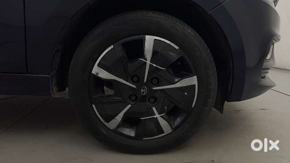 Tata Tiago Xza Plus, 2025, Petrol