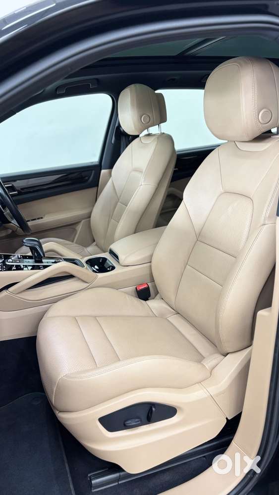 Porsche Cayenne Base, 2023, Petrol
