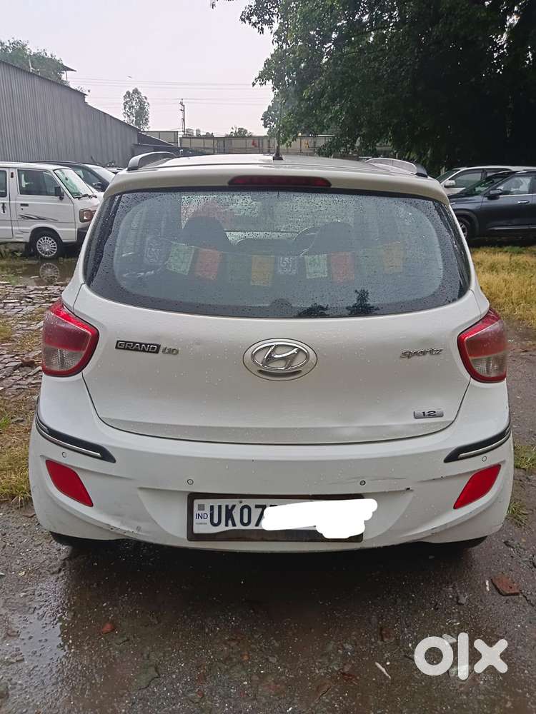 Hyundai Grand I10 Sportz, 2016, Petrol
