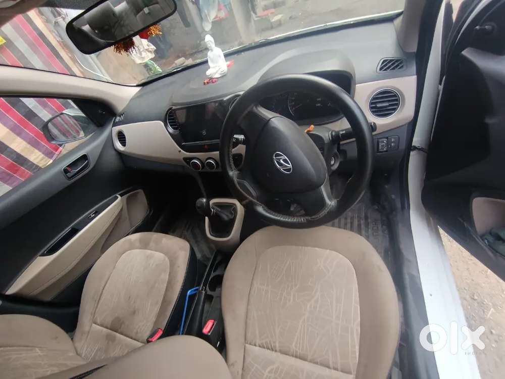 Hyundai Xcent 2015 Model