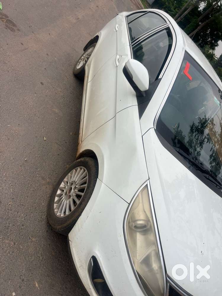 Tata Zest Petrol 2016