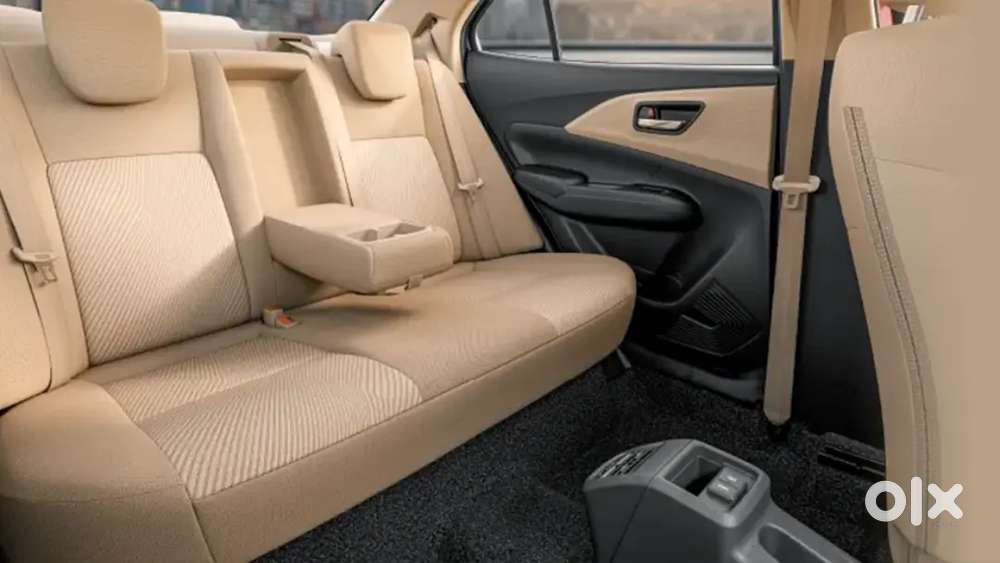 डिजायर कार के लिए संपर्क करें लखीमपुर खीरी। सिर्फ़ छः सौ में