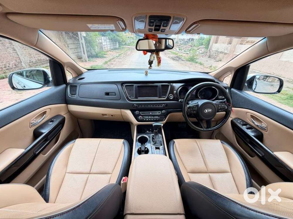Kia Carnival Limousine Plus 7 Str, 2021, Diesel