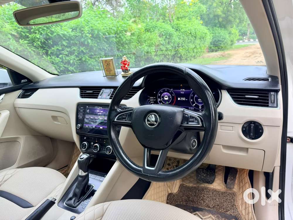 Skoda Octavia 2.0 L K Tsi At, 2019, Petrol