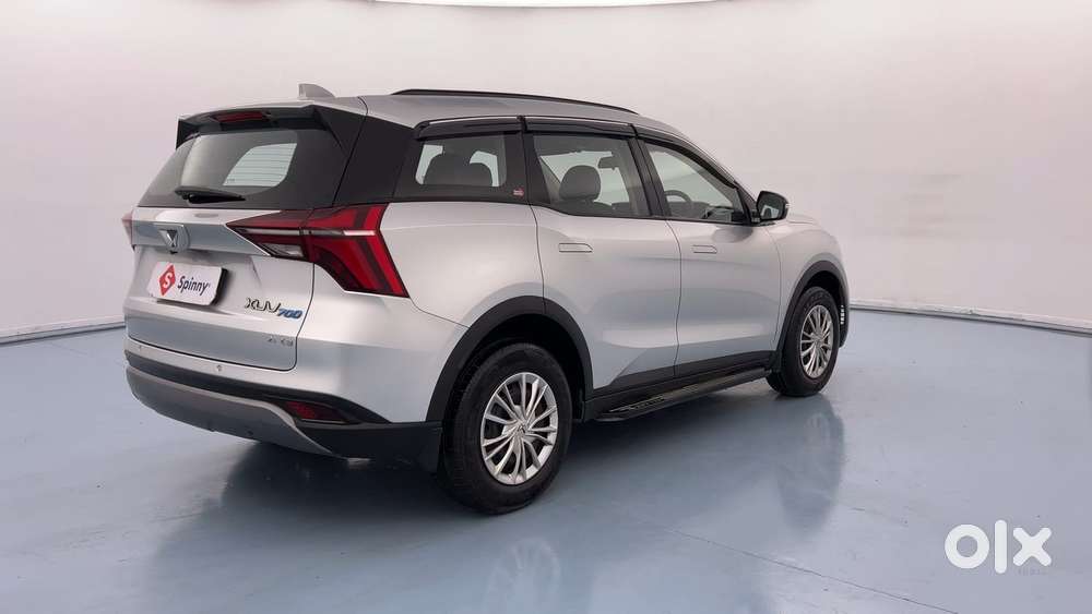 Mahindra Xuv700 2.0 Ax 3 Petrol At 5 Str, 2021, Petrol
