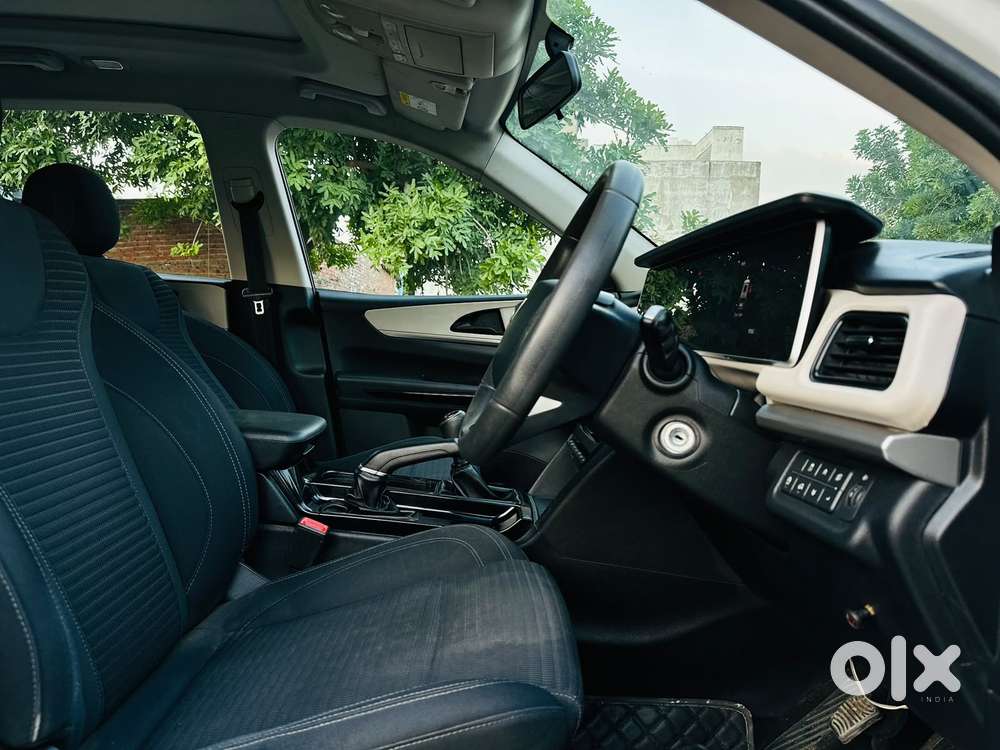 Mahindra Xuv700, 2022, Diesel