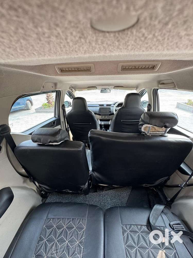 Renault Triber Rxt, 2022, Petrol