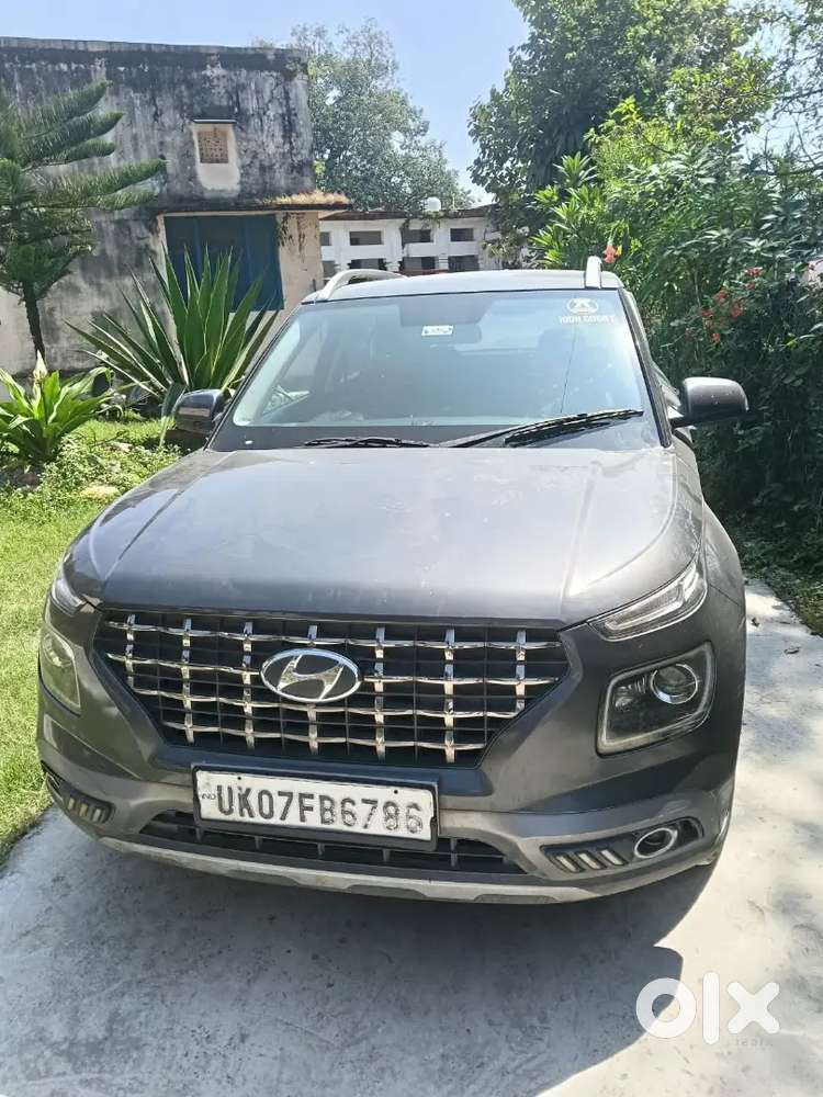 Top Model Hyundai Venue Diesel December 2021