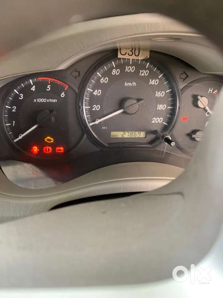 Toyota Innova 2013 Diesel Well Maintained