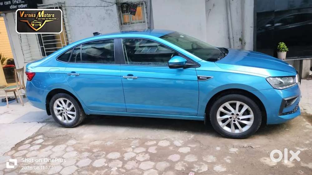 Skoda Slavia Ambition 1.0l Tsi At, 2022, Petrol