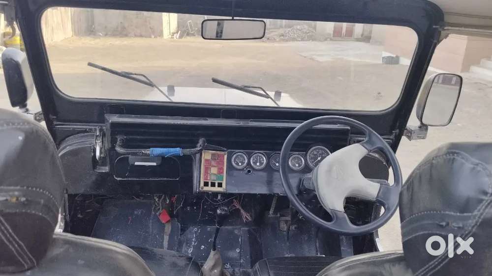 Mahindra Jeep Classic 1992