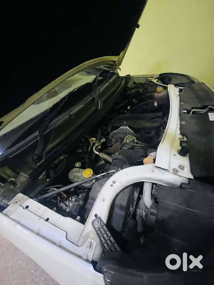Mahindra Tuv 300 2018