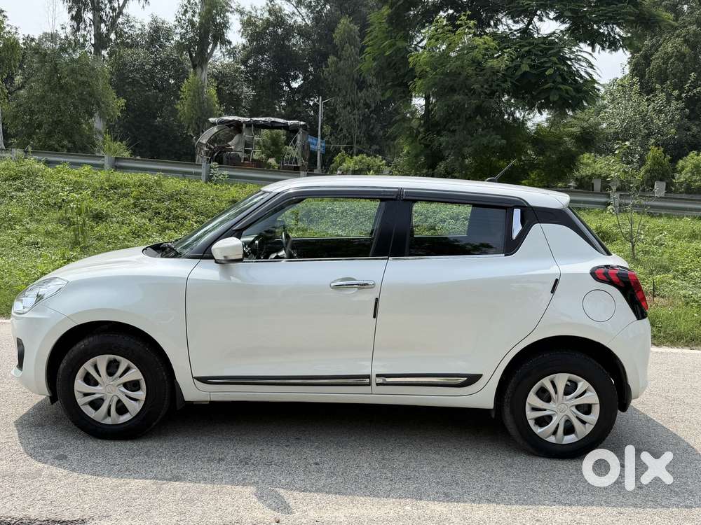 Maruti Suzuki Swift Vxi Optional, 2024, Petrol
