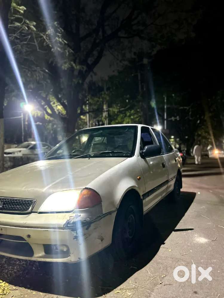 Maruti Suzuki Esteem 2004