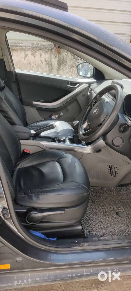 Well Maintained Tata Nexon Xz+ (diesel)  1st Owner  New Tyres & Clut