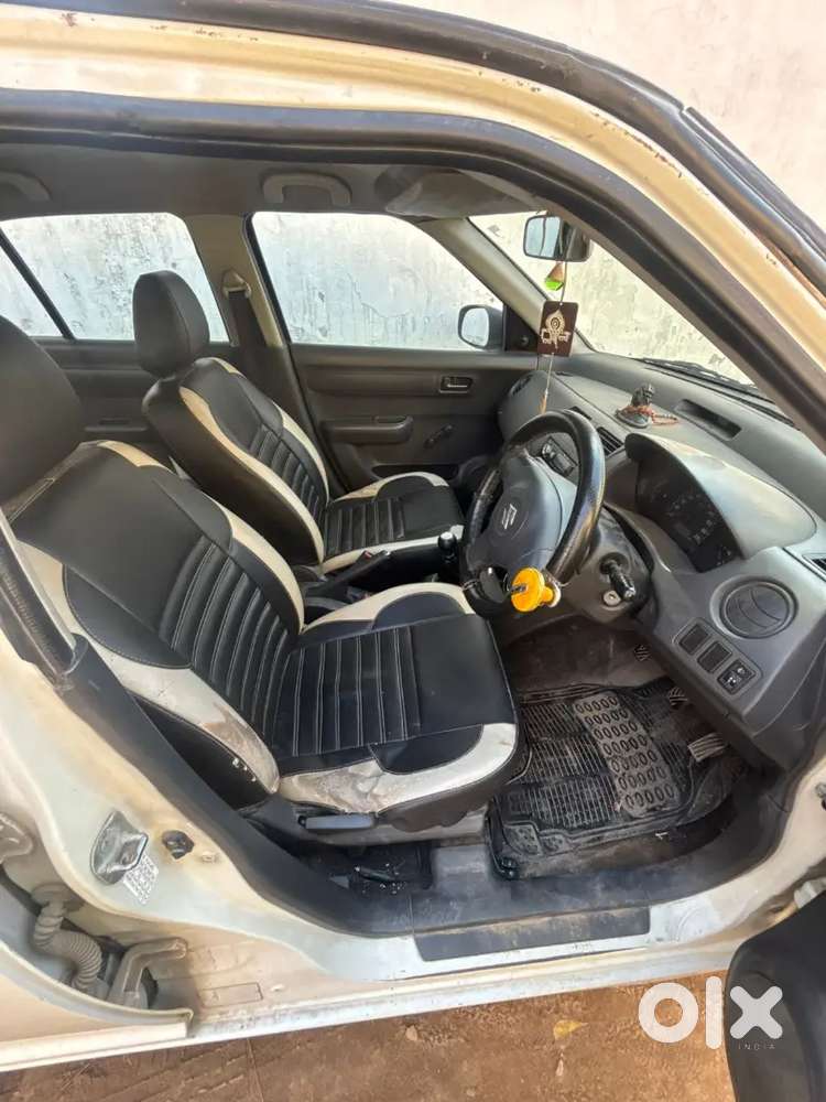 Maruti Suzuki Swift Dzire 2010 Diesel 98926 Km Driven