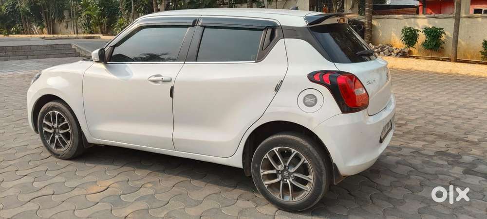 Maruti Suzuki Swift 1.3 Zxi, 2022, Petrol