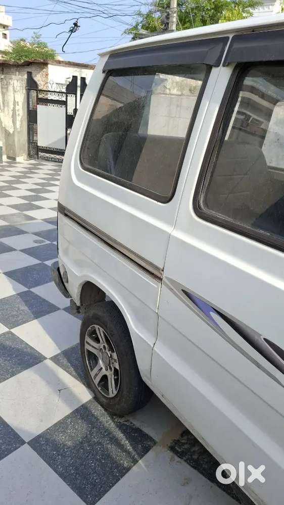 Maruti Suzuki Omni 2014