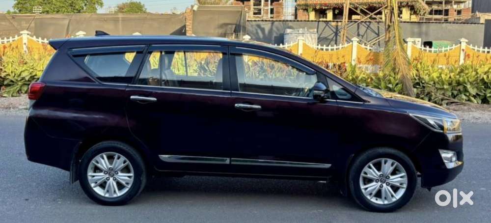 Toyota Innova Crysta 2.8z Automatic, 2018, Diesel