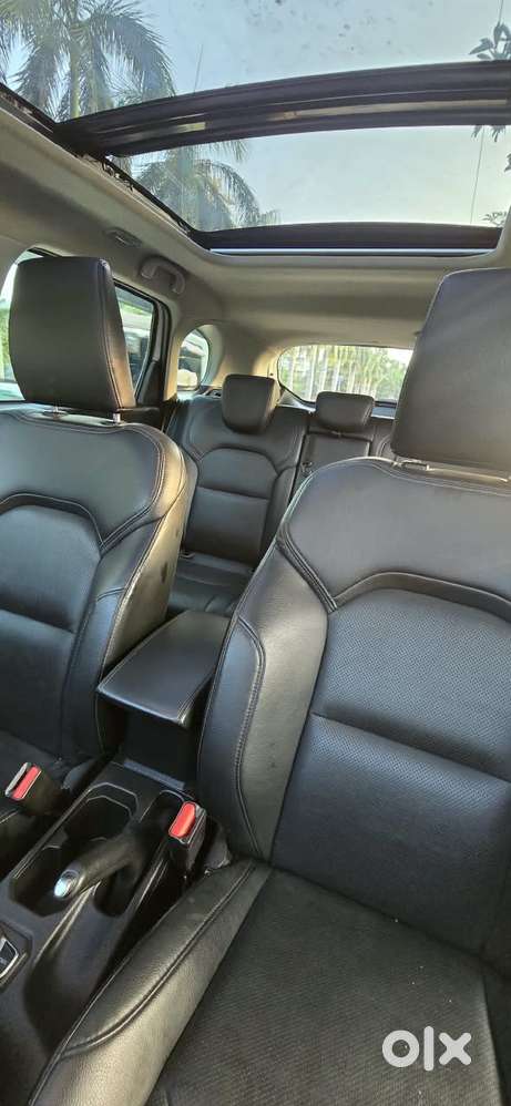 Toyota Urban Cruiser Hyryder 1.5 V Neo Drive Awd, 2023, Petrol