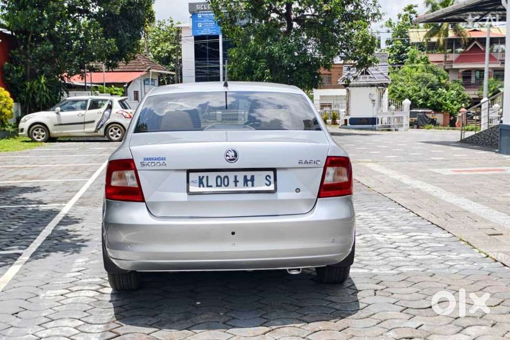 Skoda Rapid [ ] 1.5 Style Plus Tdi At, 2016, Diesel