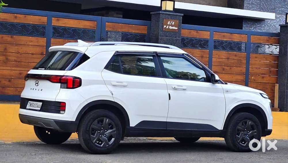 Hyundai Venue 1.2 S Plus, 2025, Petrol