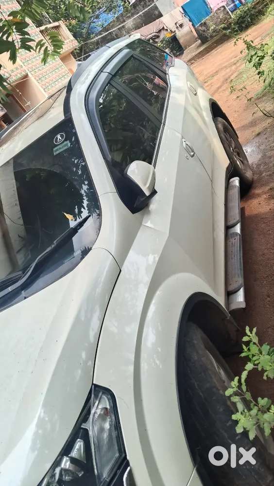 Mahindra Xuv500 Diesel 2015