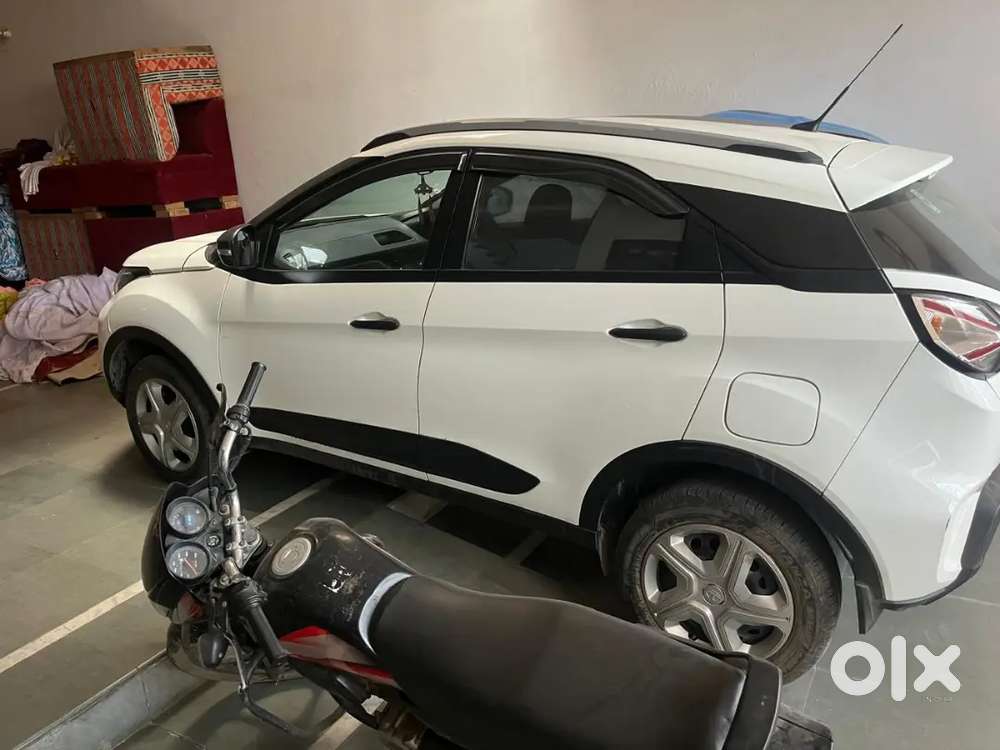 Tata Nexon Sunroof Available For Sale