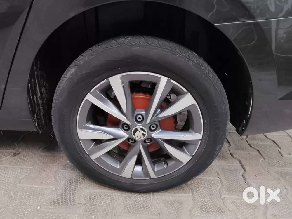 Skoda Slavia Active 1.0l Tsi Mt, 2022, Petrol