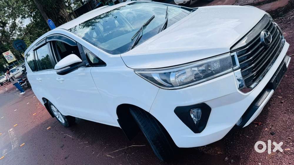 2016 Toyota Innova Crysta