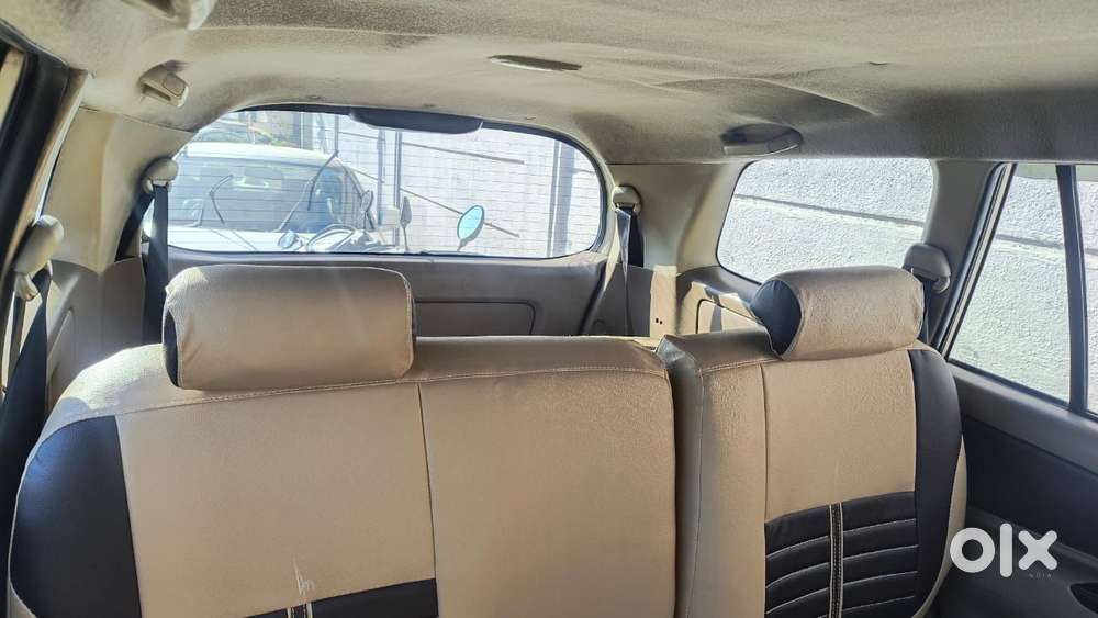 Toyota Innova 2.5 G (diesel) 8 Seater, 2015, Diesel