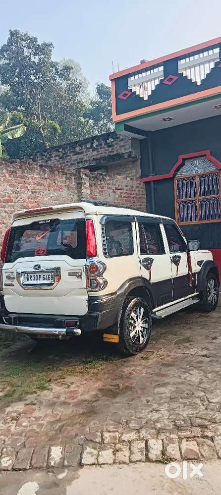 Mahindra Scorpio 2015