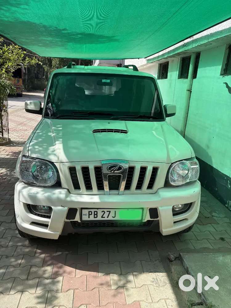 Mahindra Scorpio 2013