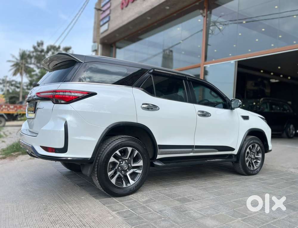 Toyota Fortuner Legender 4x2 At 2.8, 2023, Diesel