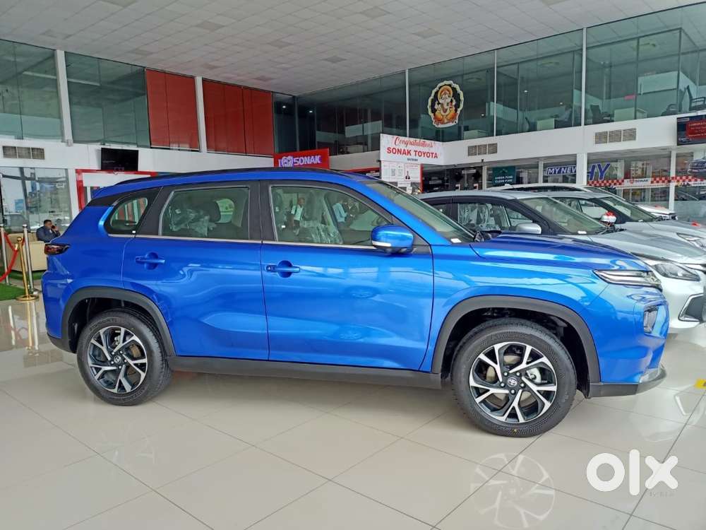 Toyota Urban Cruiser Hyryder 2023 Petrol Well Maintained