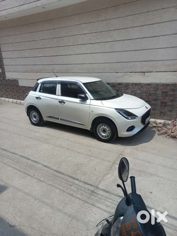 Maruti Suzuki Swift Lxi 2025