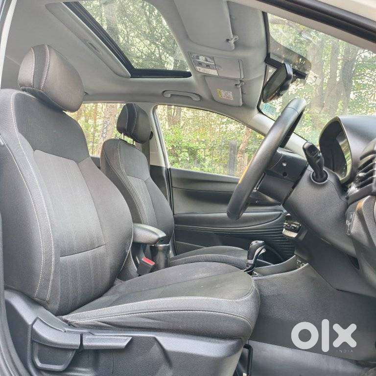 Hyundai New I20 1.2 Asta Ivt, 2022, Petrol