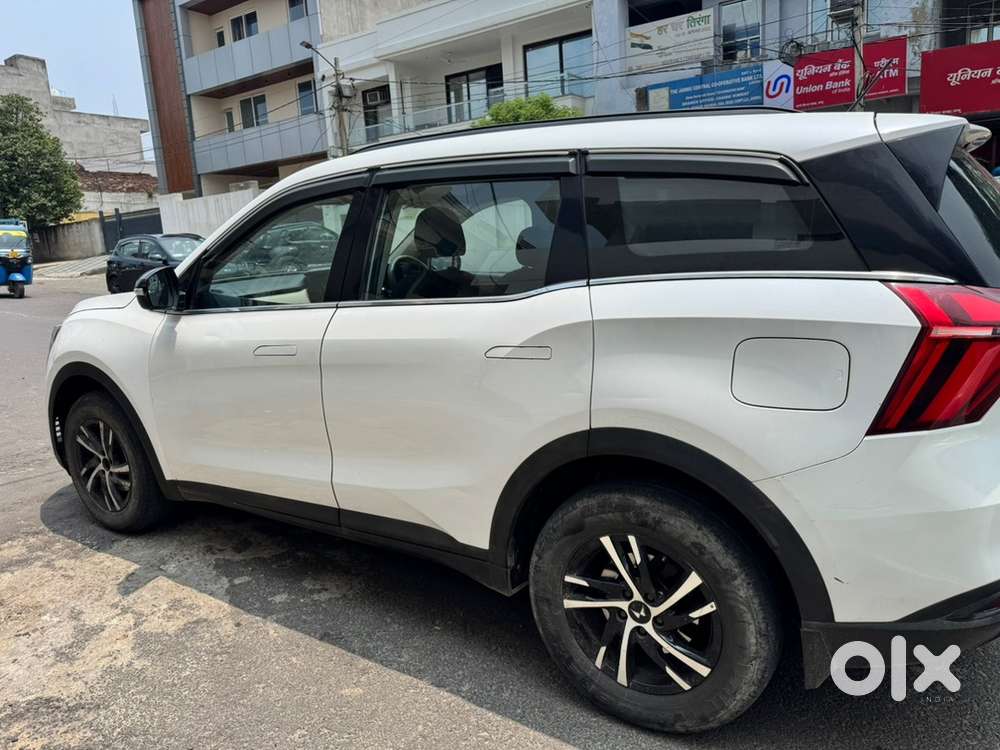 Mahindra Xuv700 Diesel 2022 December