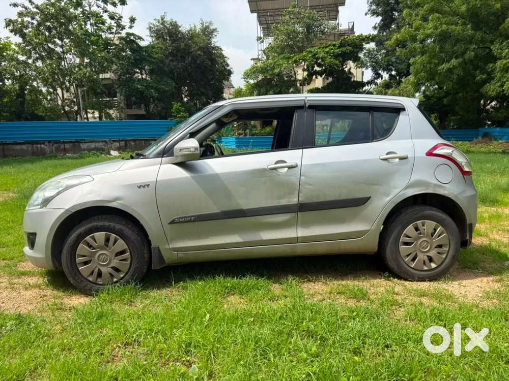 Maruti Suzuki Swift Vxi, 2013, Petrol