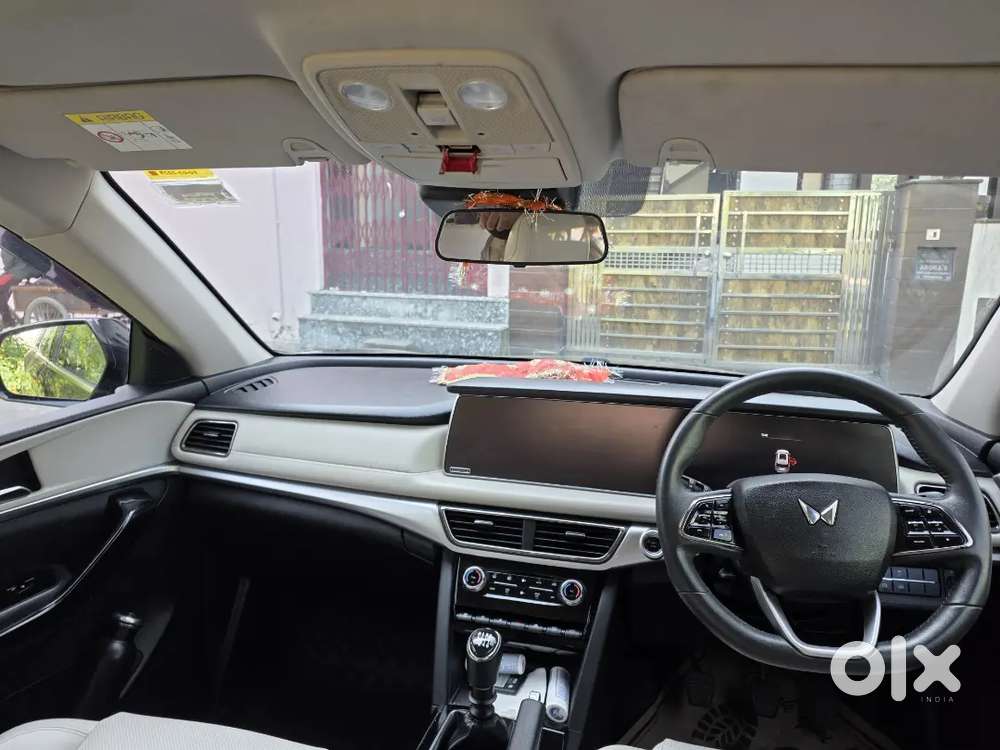 Mahindra Xuv700 Diesel 2025