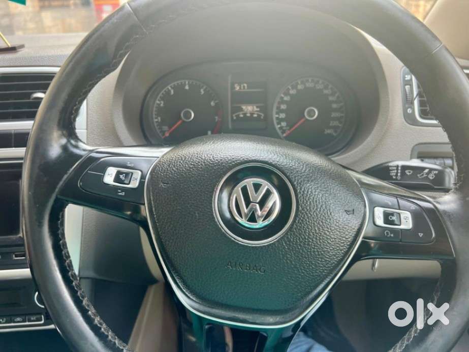 Volkswagen Vento 1.2 Tsi Highline Plus At, 2016, Petrol